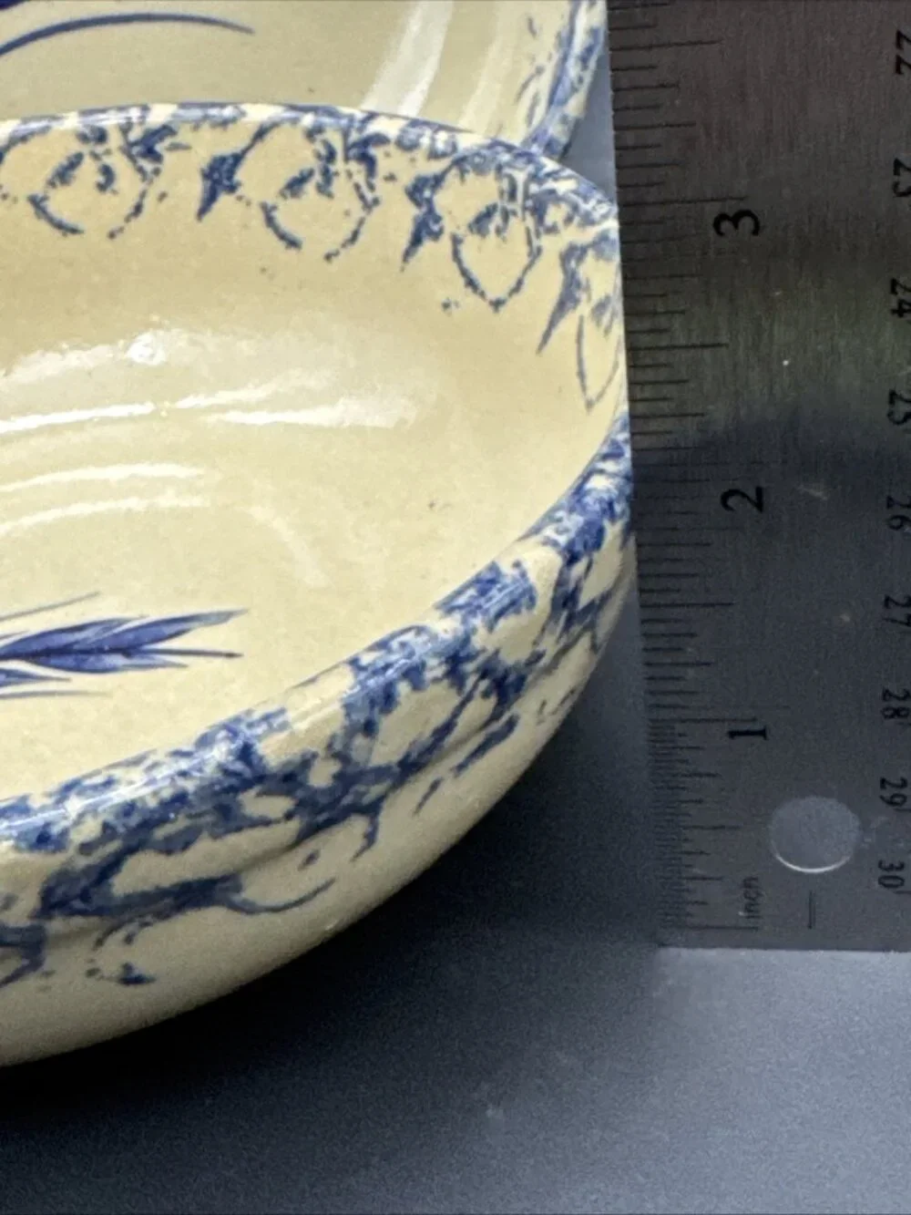 VTG RRP Roseville Ohio Blue Wheat Spongeware Salad Bowl Set 2 Farm Cottage 2.5oz